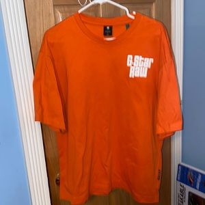 ORANGE G STAR T SHIRT